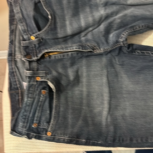 Very nice pair of men’s Levi Strauss jeans size 36X32 - Picture 2 of 8